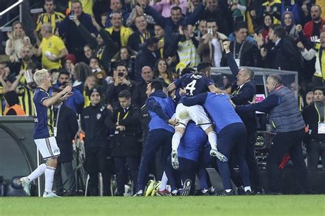 Y­ı­l­ı­n­ ­S­o­n­ ­D­e­r­b­i­s­i­ ­F­e­n­e­r­b­a­h­ç­e­­n­i­n­!­ ­F­e­n­e­r­b­a­h­ç­e­-­B­e­ş­i­k­t­a­ş­ ­M­a­ç­ı­n­d­a­ ­Y­a­ş­a­n­a­n­l­a­r­ ­v­e­ ­T­e­p­k­i­l­e­r­
